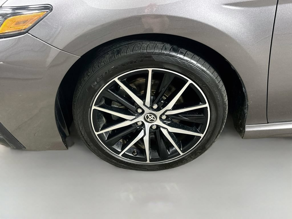 Used 2023 Toyota Camry SE FWD image 8