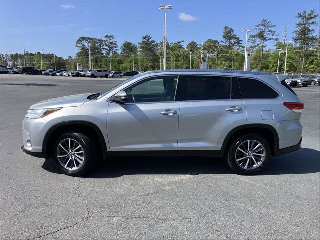 Certified 2019 Toyota Highlander XLE image 2