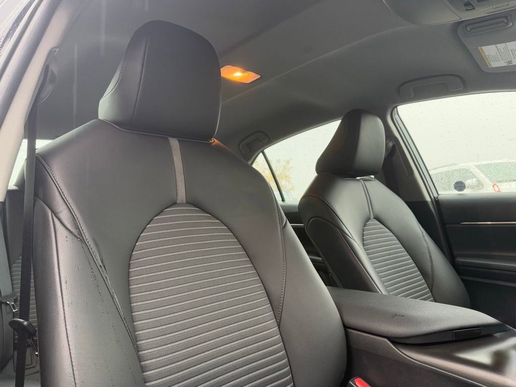 Used 2024 Toyota Camry SE image 24