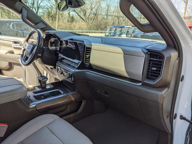 Used 2023 GMC Sierra 1500 SLT w/ SLT Premium Package image 17