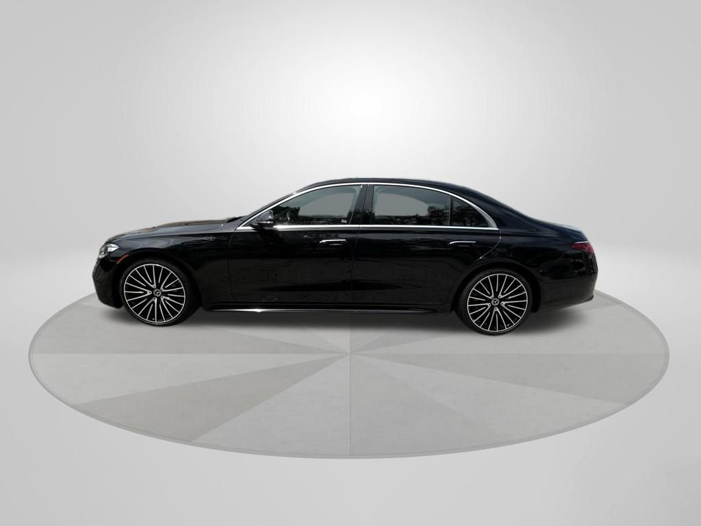 Used 2021 Mercedes-Benz S 580 4MATIC Sedan w/ AMG Line image 4