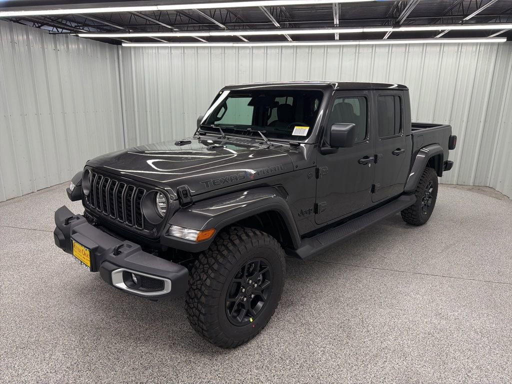 New 2026 Jeep Gladiator Sport image 3