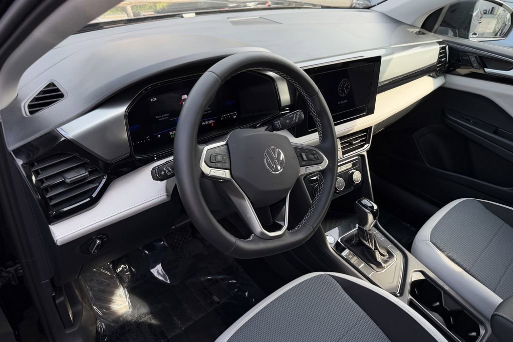 Certified 2025 Volkswagen Taos S image 22