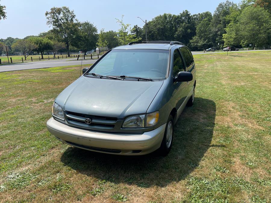 Used 1999 Toyota Sienna LE FWD image 15