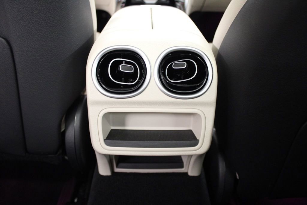 Used 2022 Mercedes-Benz C 300 Sedan w/ Exclusive Trim Package image 34