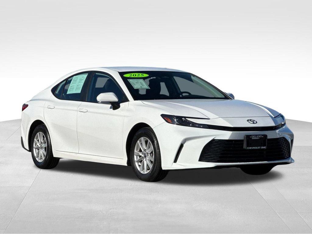 Used 2025 Toyota Camry LE FWD image 7