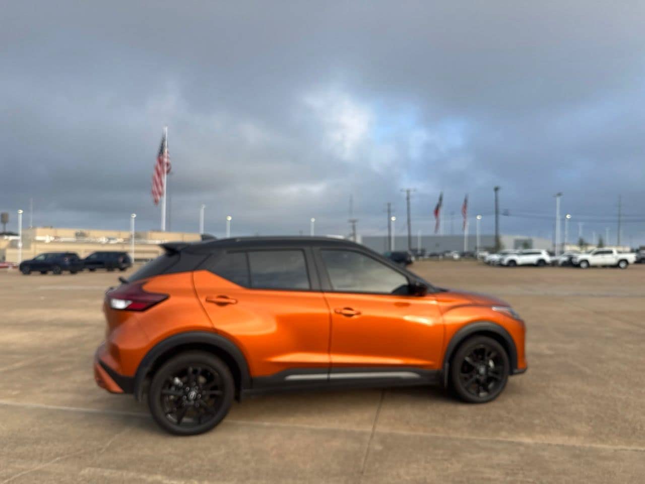 Used 2023 Nissan Kicks SR w/ SR Premium Package FWD image 21