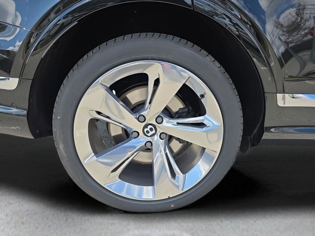 New 2025 Bentley Bentayga image 14