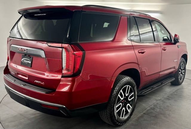 Used 2024 GMC Yukon AT4 w/ Technology Package AWD/4WD image 9