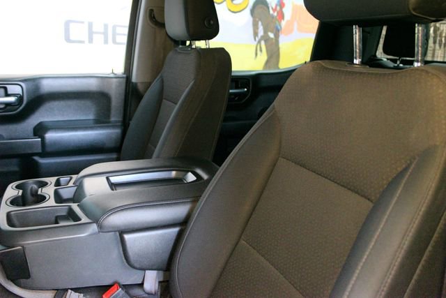 Used 2019 GMC Sierra 1500 4x4 Crew Cab w/ Convenience Package image 17