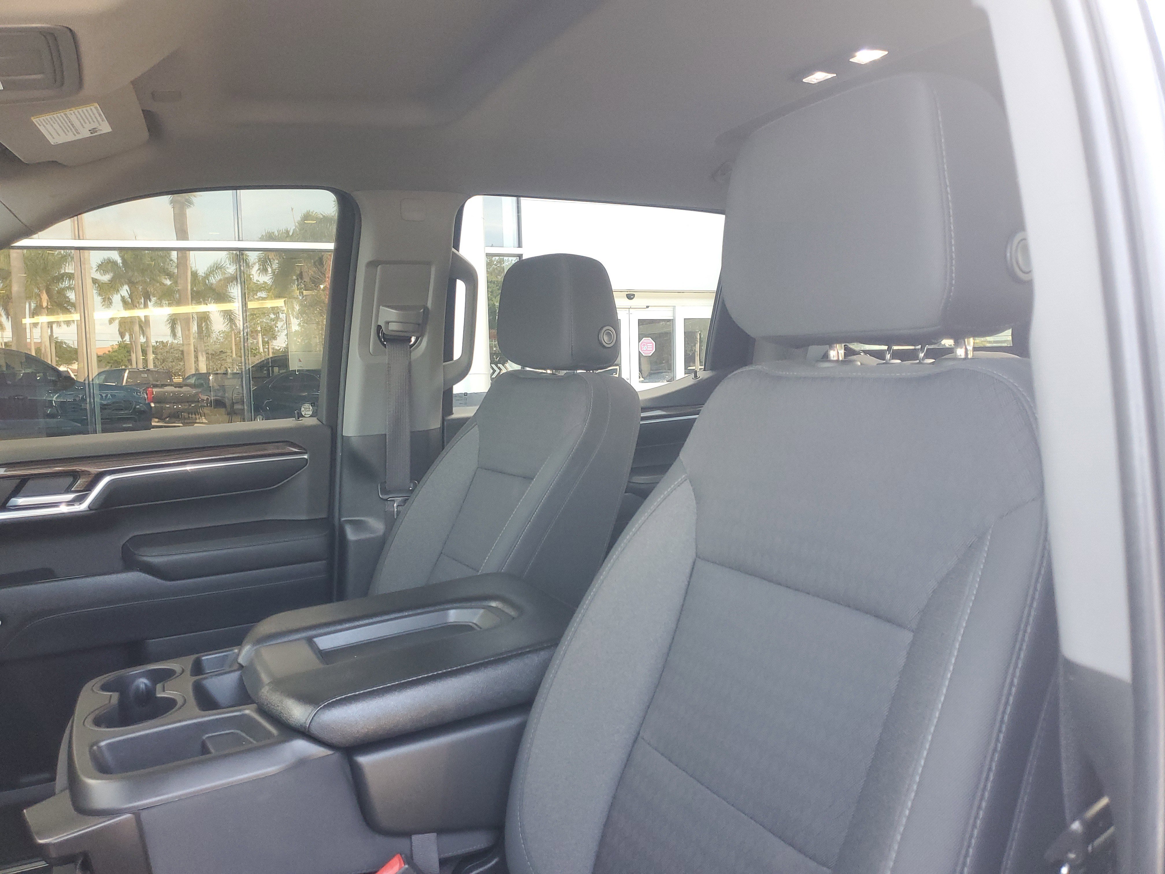 Used 2022 Chevrolet Silverado 1500 RST image 16