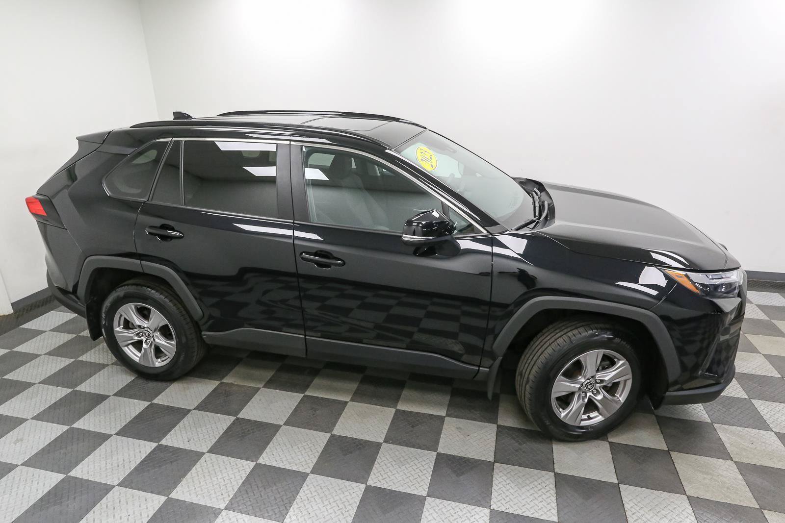 Used 2023 Toyota RAV4 XLE w/ Convenience Package AWD/4WD image 5