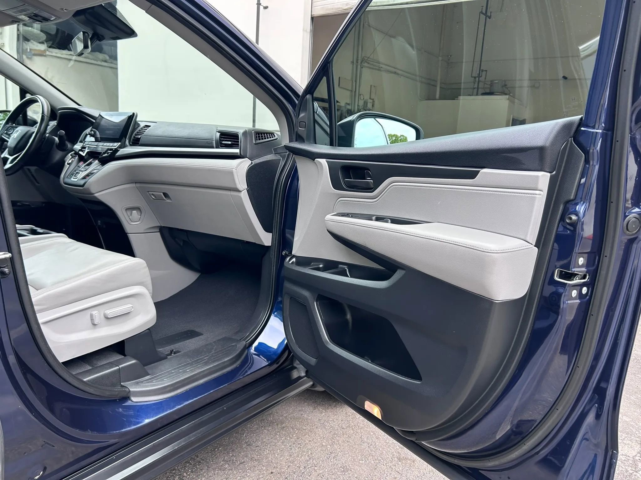 Used 2018 Honda Odyssey EX-L image 66