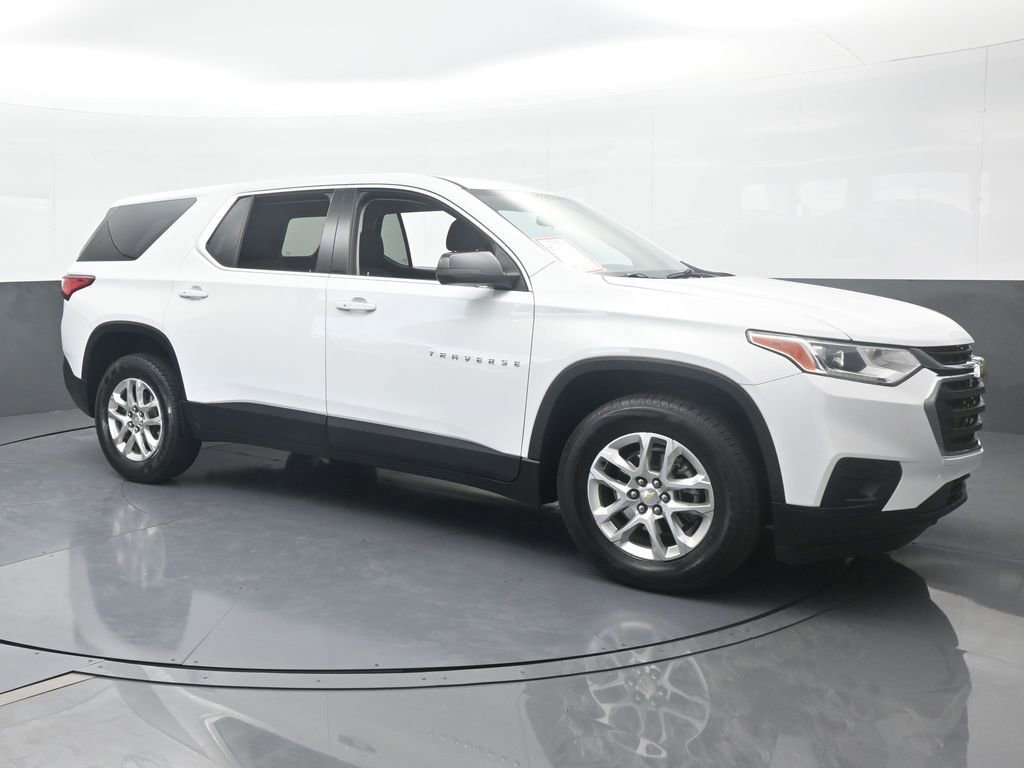Used 2021 Chevrolet Traverse LS image 8