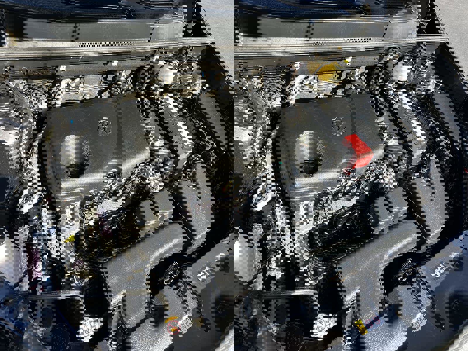 Used 2022 Toyota RAV4 XLE Premium image 10