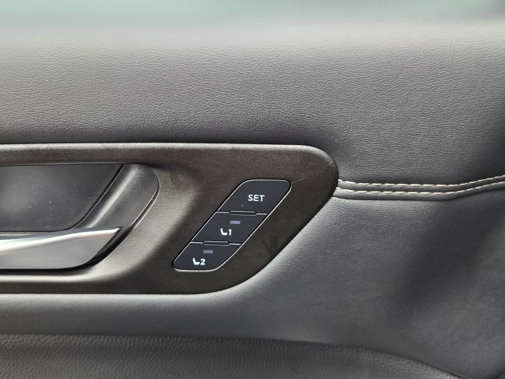 New 2026 Nissan Pathfinder SL w/ SL Premium Package image 20