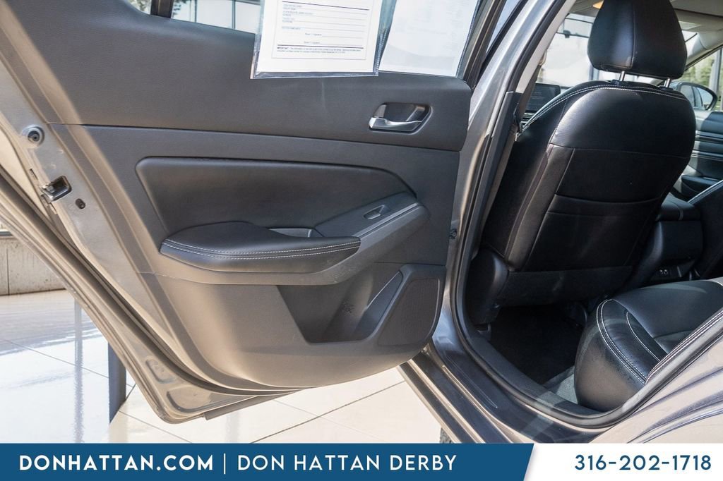 Used 2019 Nissan Altima 2.5 S FWD image 16