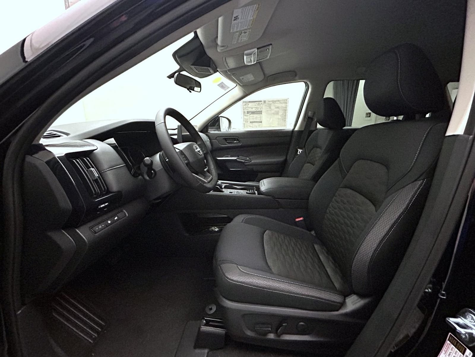 New 2026 Nissan Pathfinder SV w/ Cargo Package AWD/4WD image 10