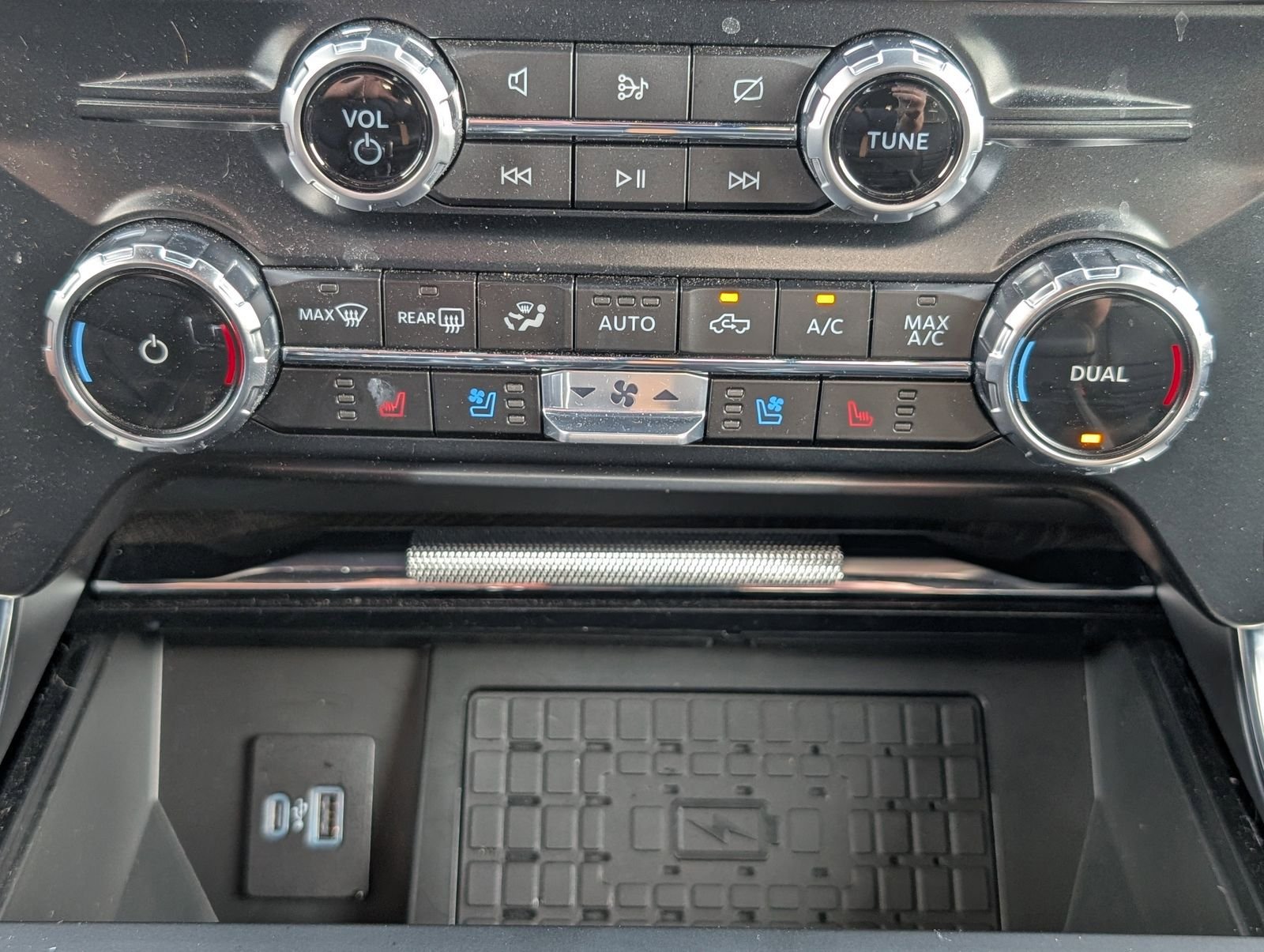 Used 2023 Ford F150 Platinum w/ Equipment Group 701A High AWD/4WD image 20