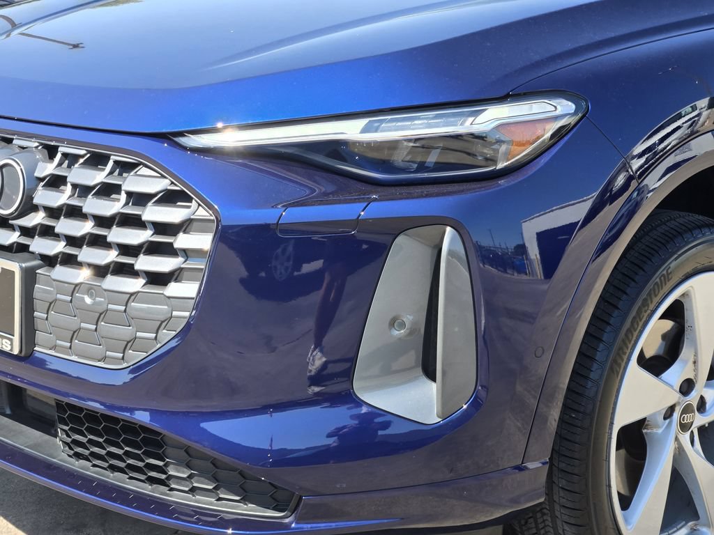 Certified 2025 Audi Q5 Premium Plus w/ Premium Plus AWD/4WD image 12