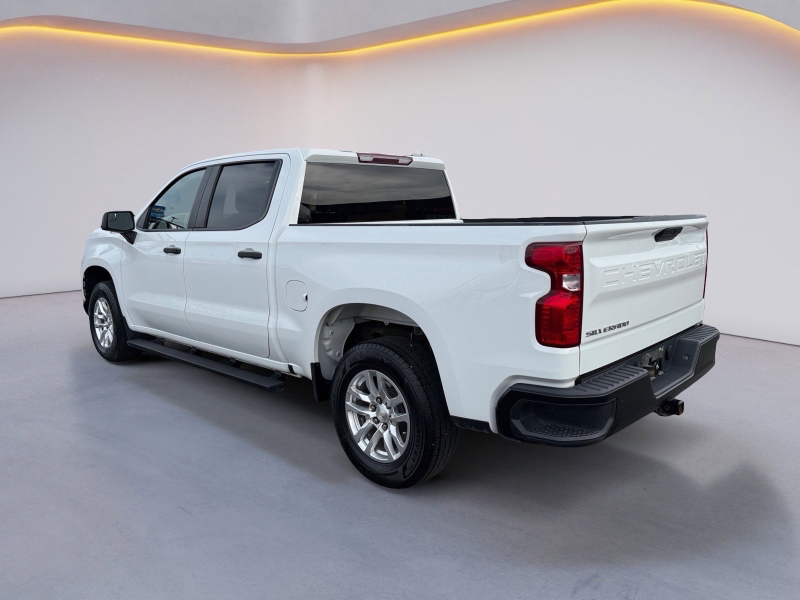 Used 2022 Chevrolet Silverado 1500 W/T w/ WT Value Package image 5