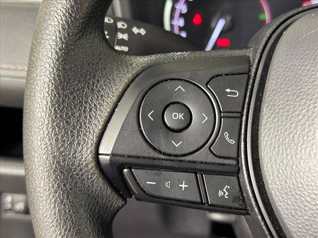 Used 2025 Toyota RAV4 XLE FWD image 24