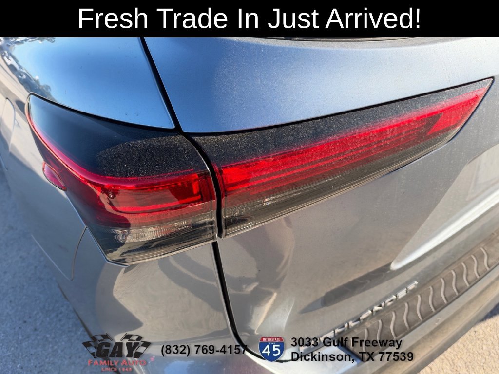 Used 2021 Toyota Highlander Limited FWD image 10