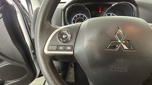 Used 2025 Mitsubishi Outlander Sport ES AWD/4WD image 17