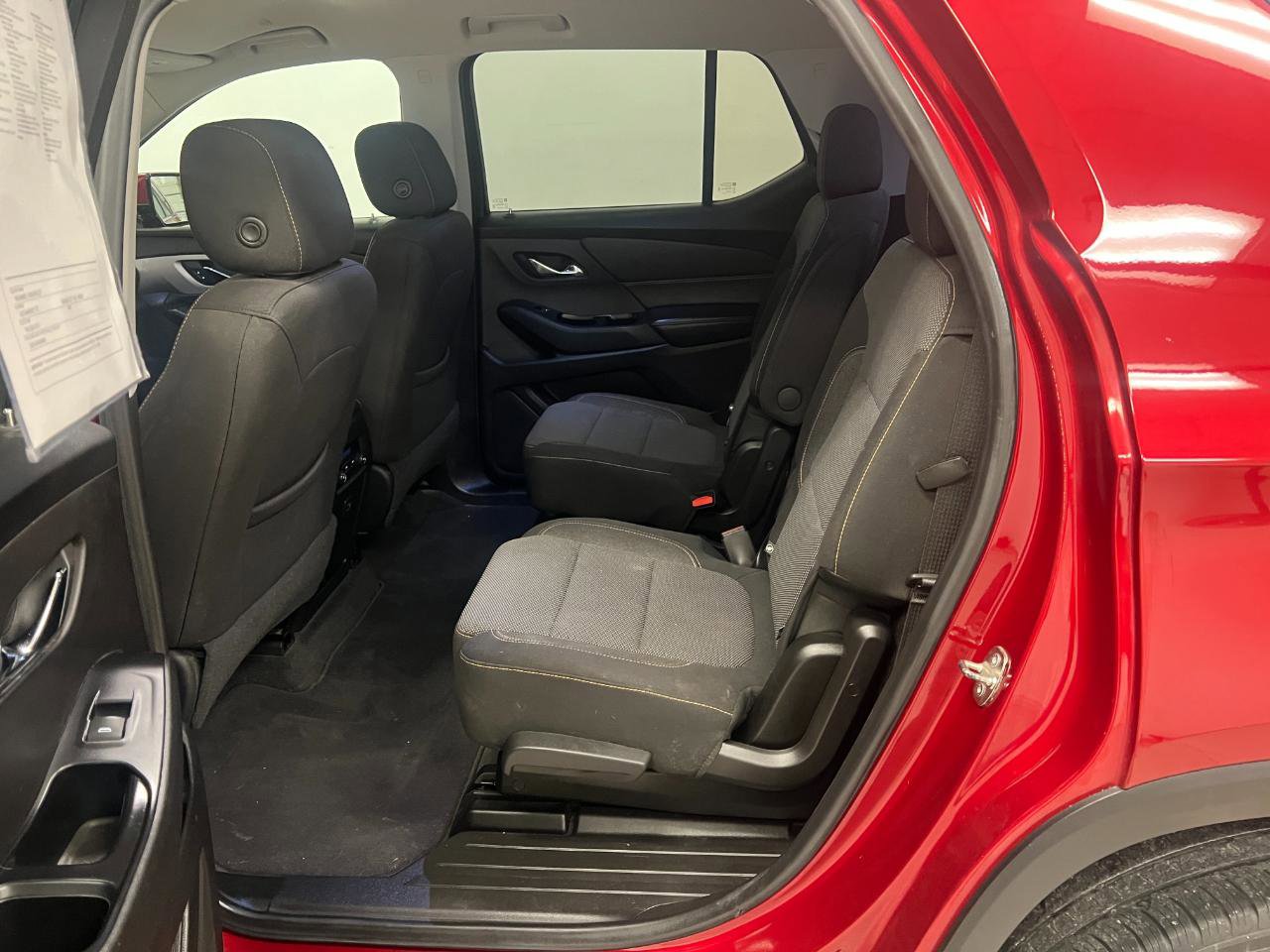 Used 2019 Chevrolet Traverse LT FWD image 26