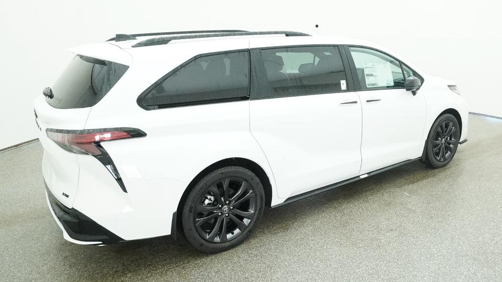 New 2026 Toyota Sienna XSE FWD image 18