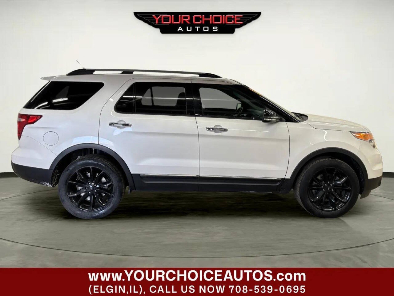 Used 2015 Ford Explorer XLT w/ Equipment Group 202B AWD/4WD image 9