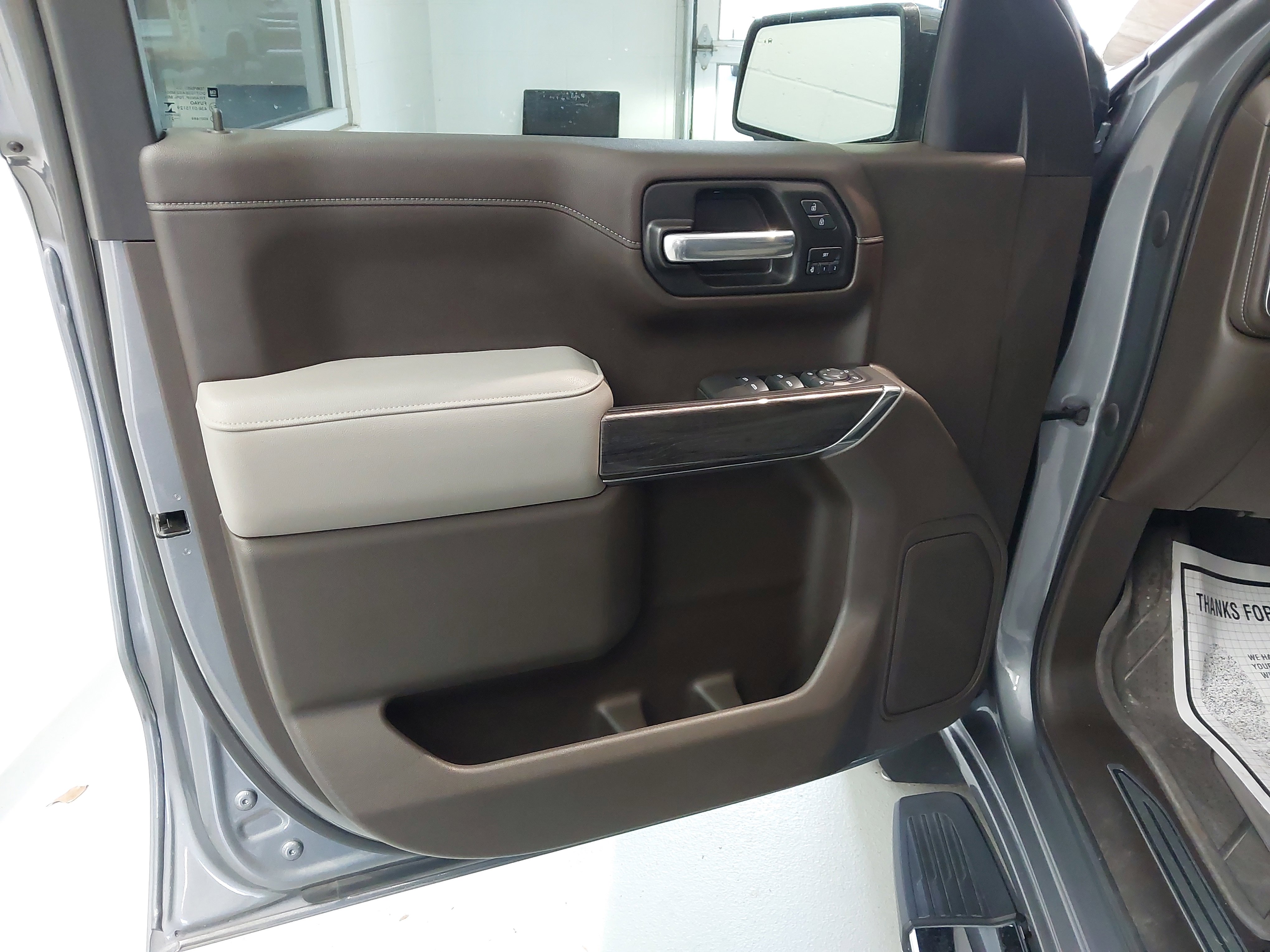 Used 2021 Chevrolet Silverado 1500 LTZ image 22