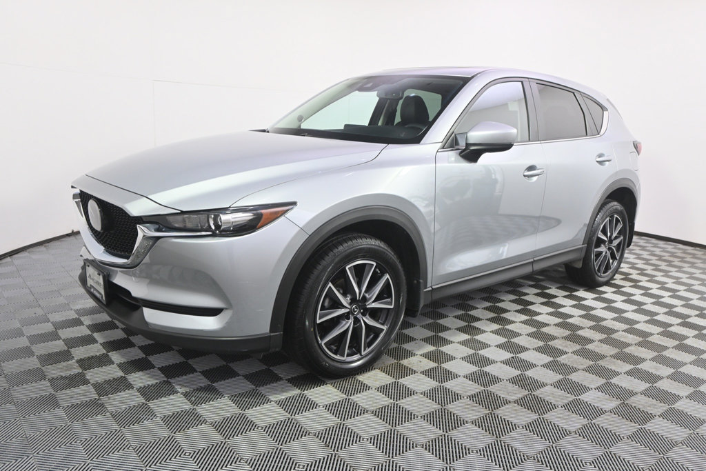 Used 2018 MAZDA CX-5 Touring w/ Preferred Equipment Package AWD/4WD image 2