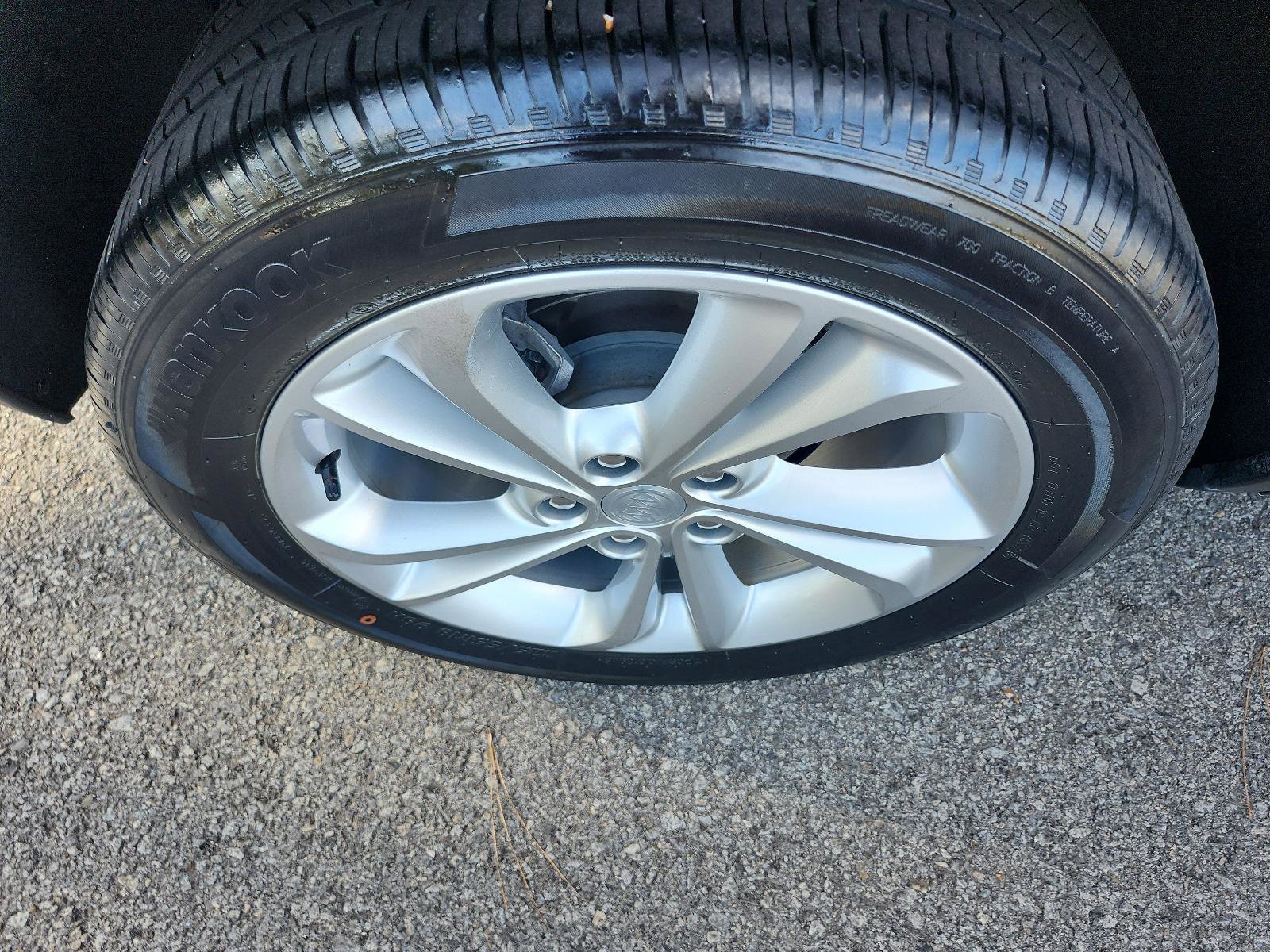 Used 2023 Buick Encore GX Preferred image 6