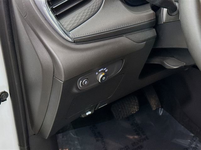 Used 2025 Buick Encore GX Sport Touring w/ Comfort Package image 13