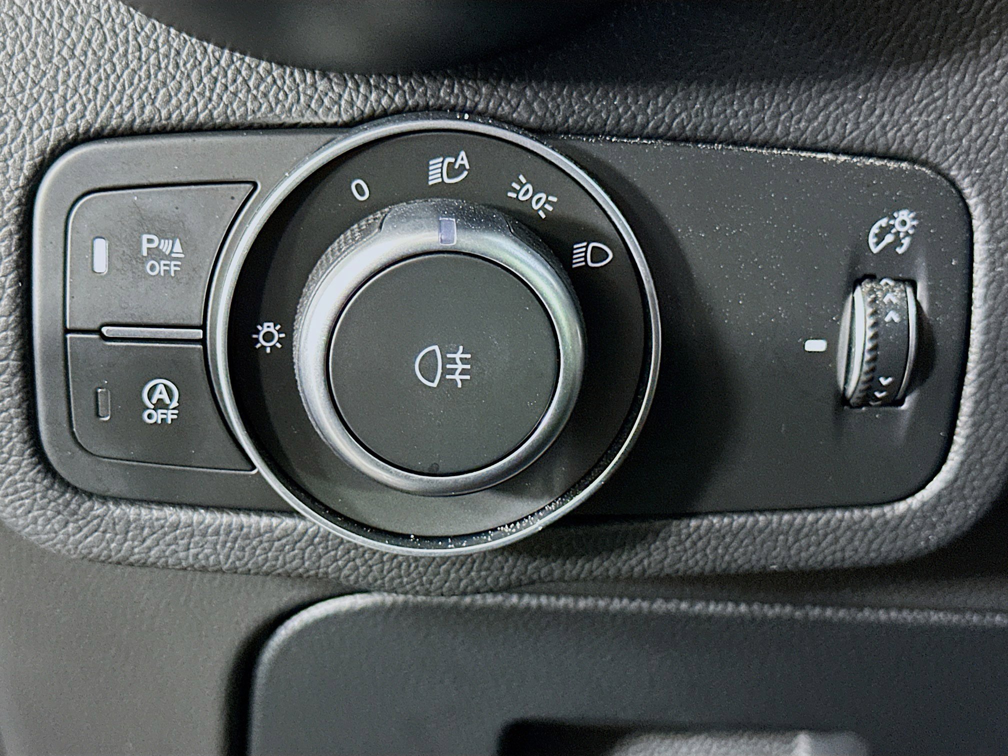 Used 2023 Alfa Romeo Stelvio Veloce image 17