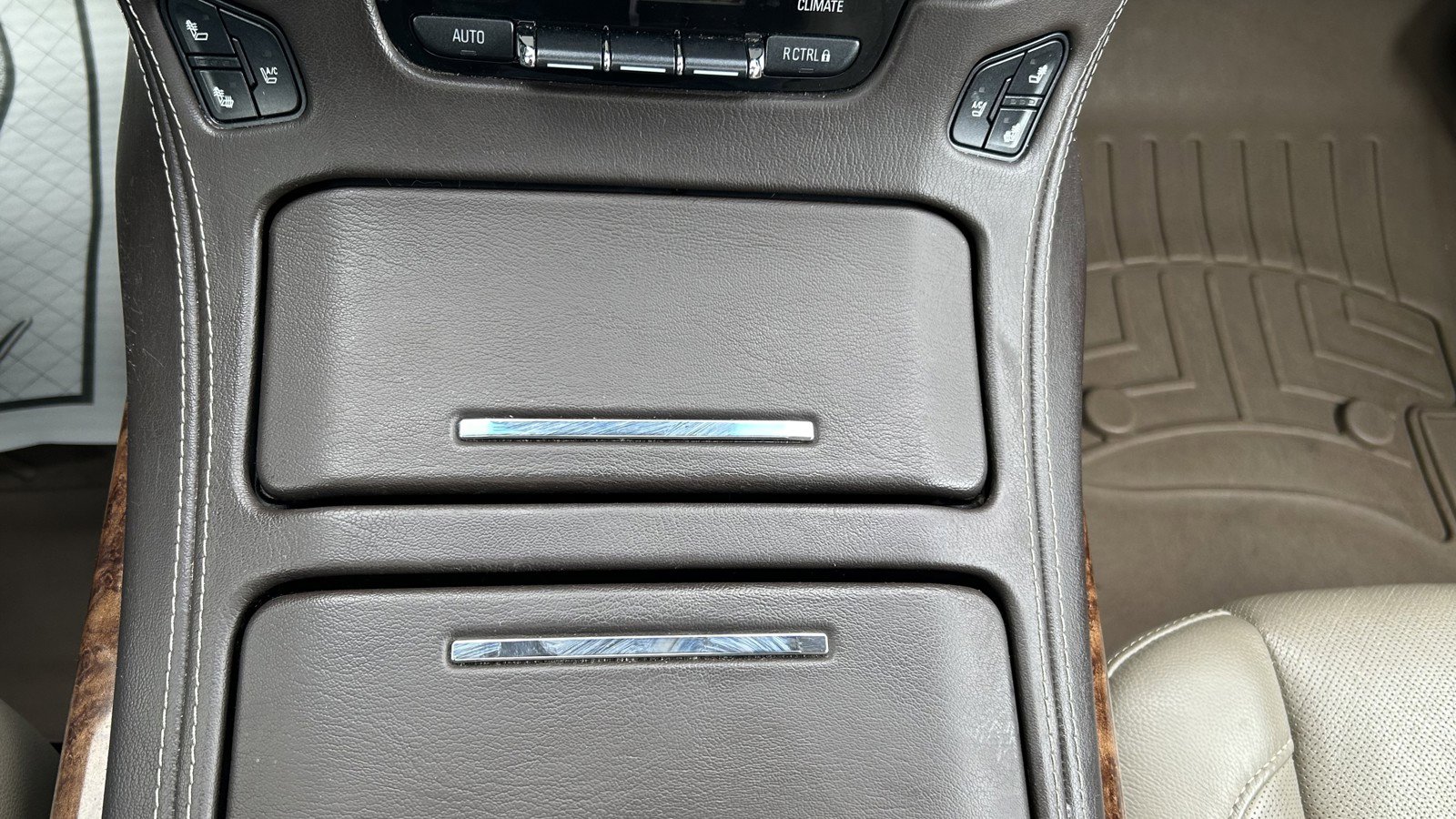 Used 2015 Chevrolet Suburban LTZ w/ Max Trailering Package image 34