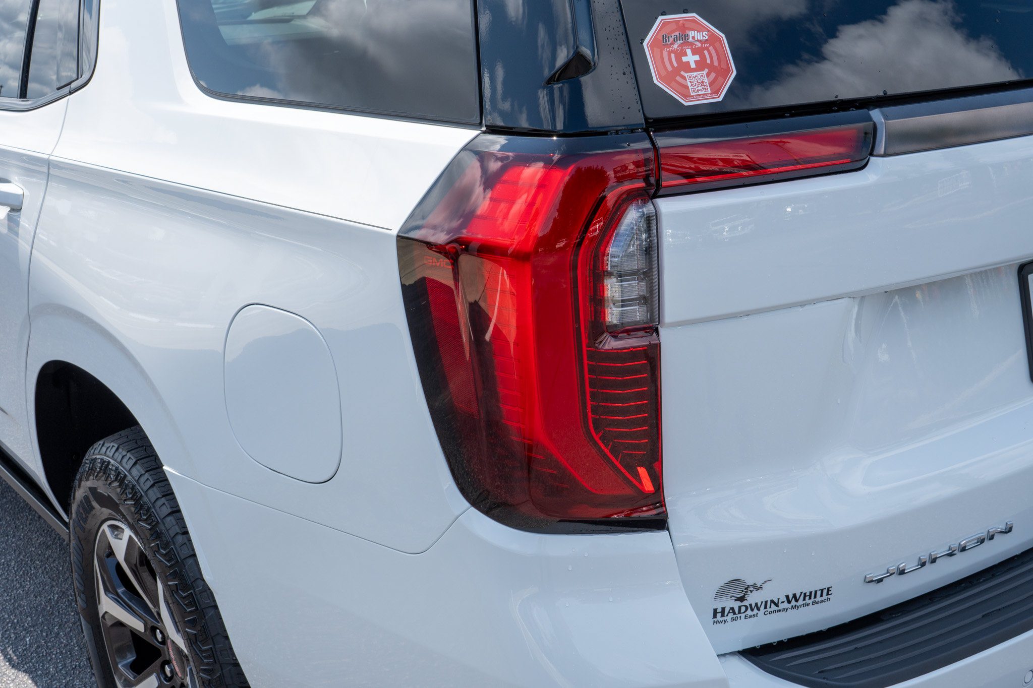 New 2026 GMC Yukon AT4 Ultimate AWD/4WD image 10