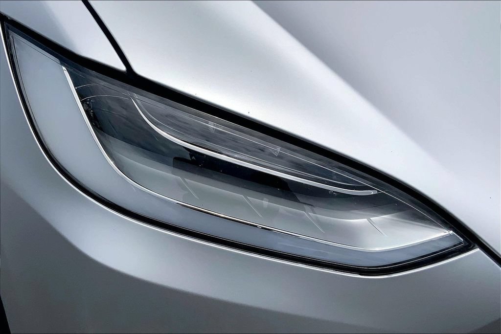 Used 2020 Tesla Model X Performance AWD/4WD image 27