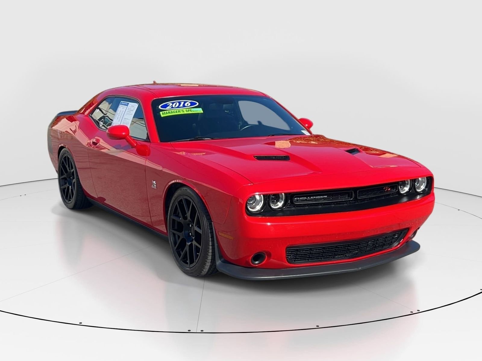 Used 2016 Dodge Challenger R/T Scat Pack w/ Leather Interior Group RWD image 3