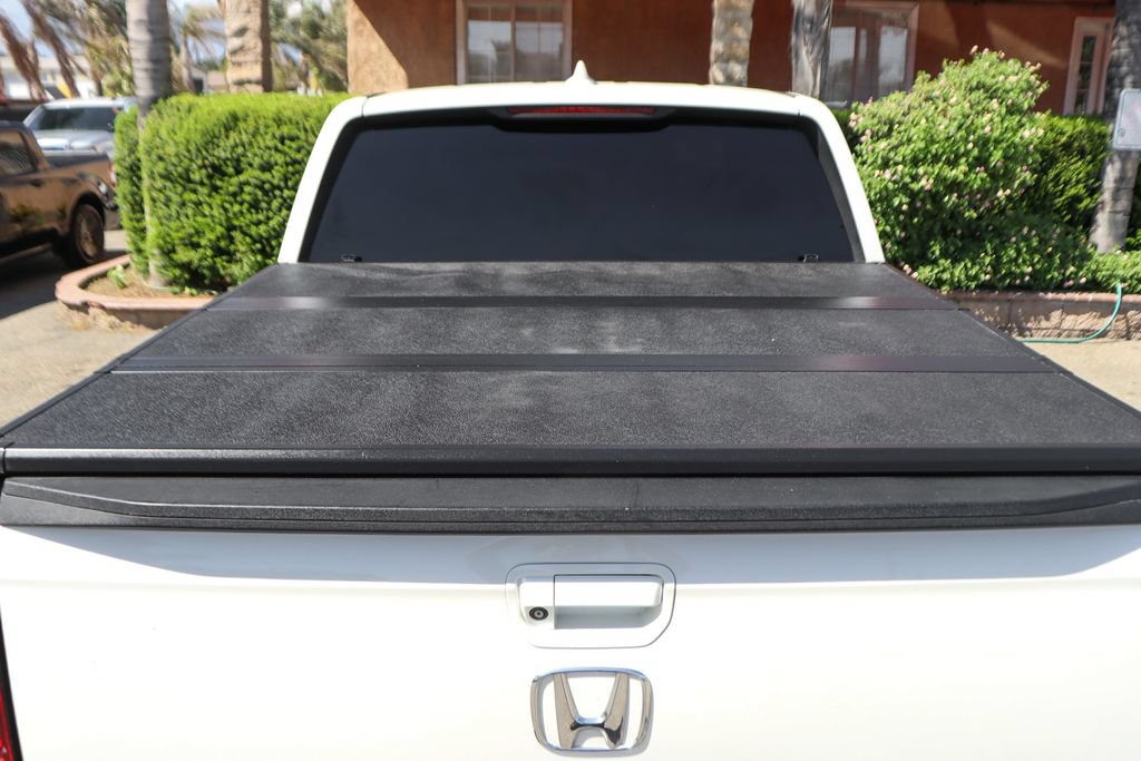 Used 2017 Honda Ridgeline RTL-T image 8