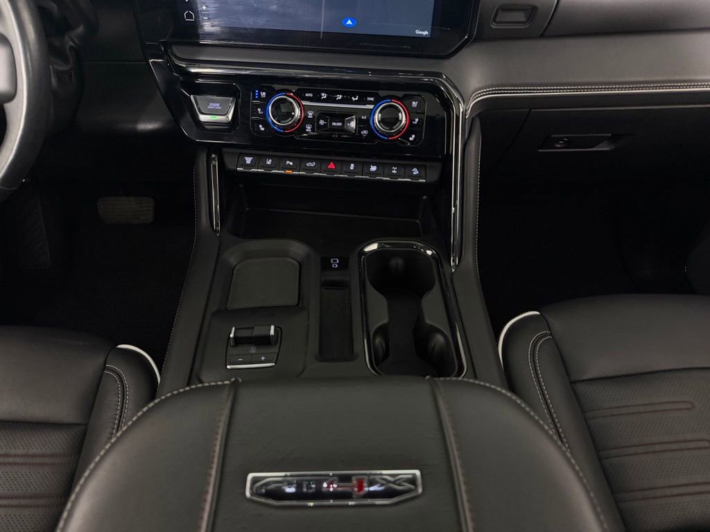 Used 2024 GMC Sierra 2500 AT4X image 16
