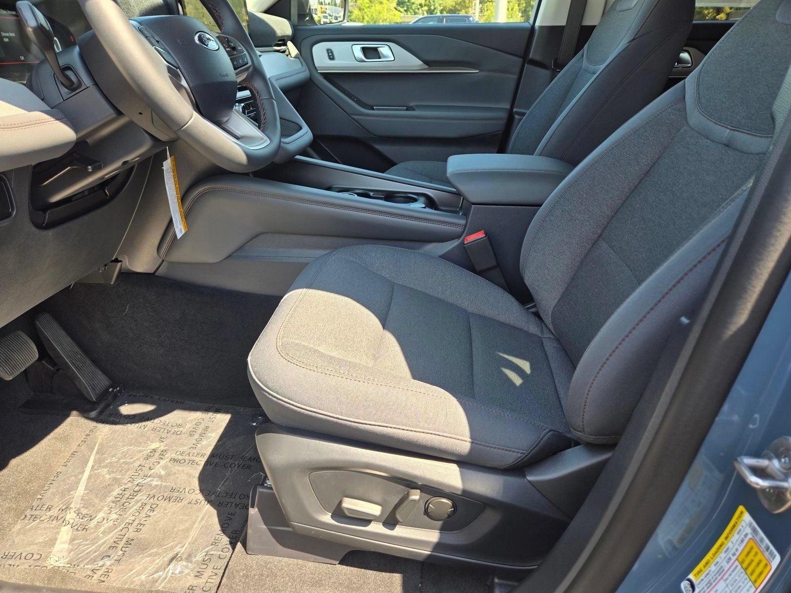 New 2026 Ford Explorer Active AWD/4WD image 8
