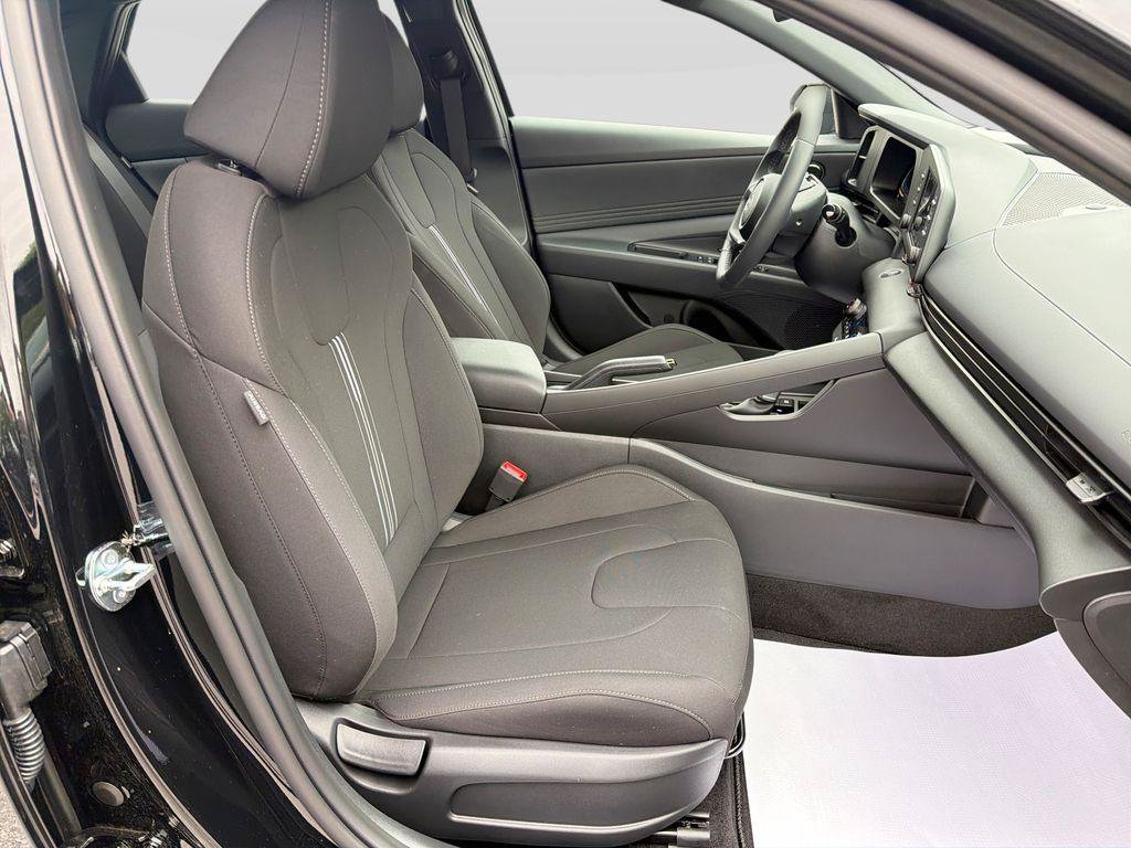 New 2026 Hyundai Elantra Sport FWD image 26