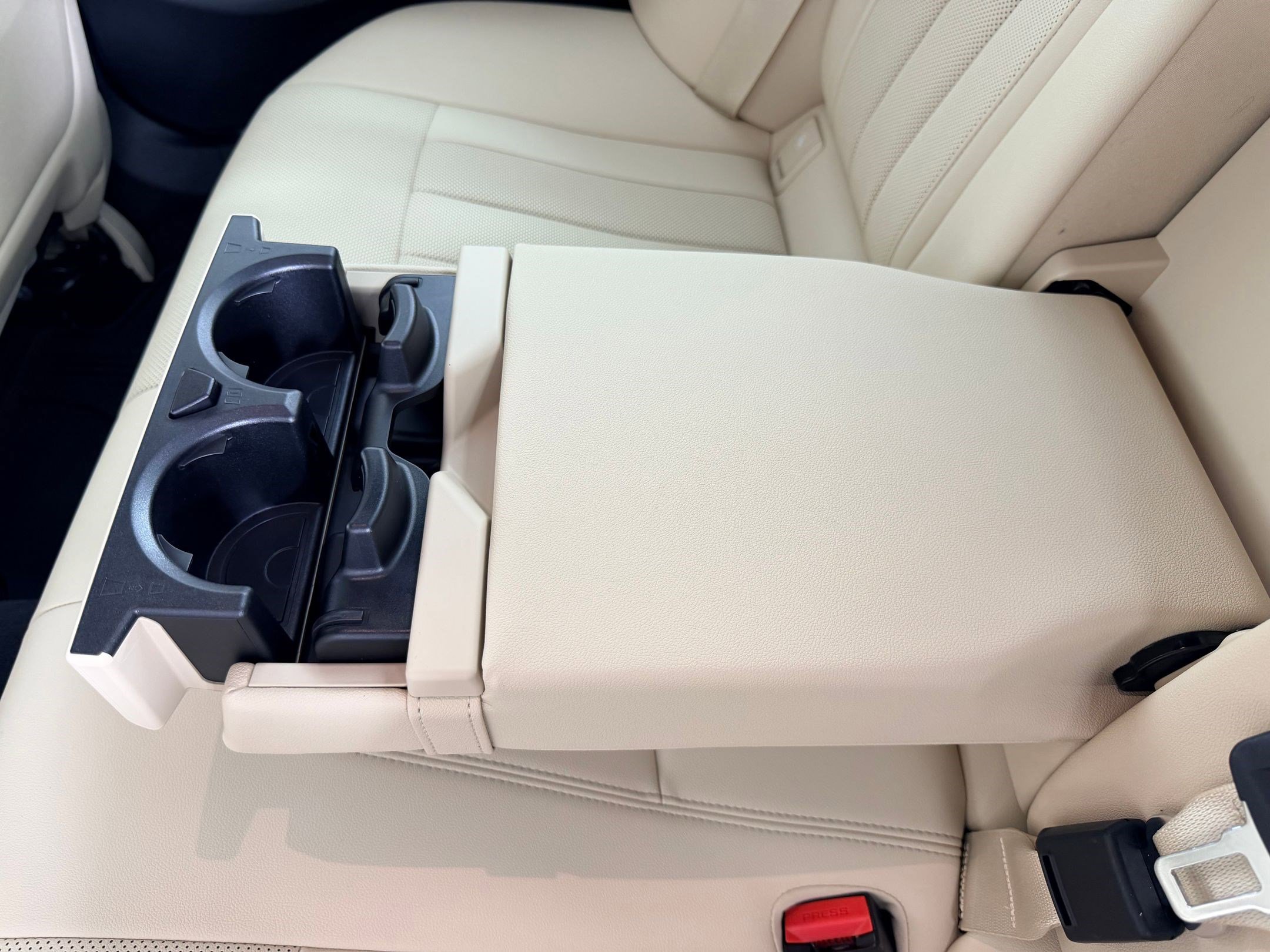 Certified 2023 BMW 530e w/ Premium Package image 21