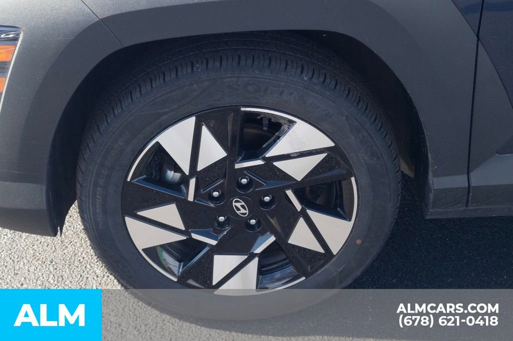 Used 2025 Hyundai Kona SEL image 13