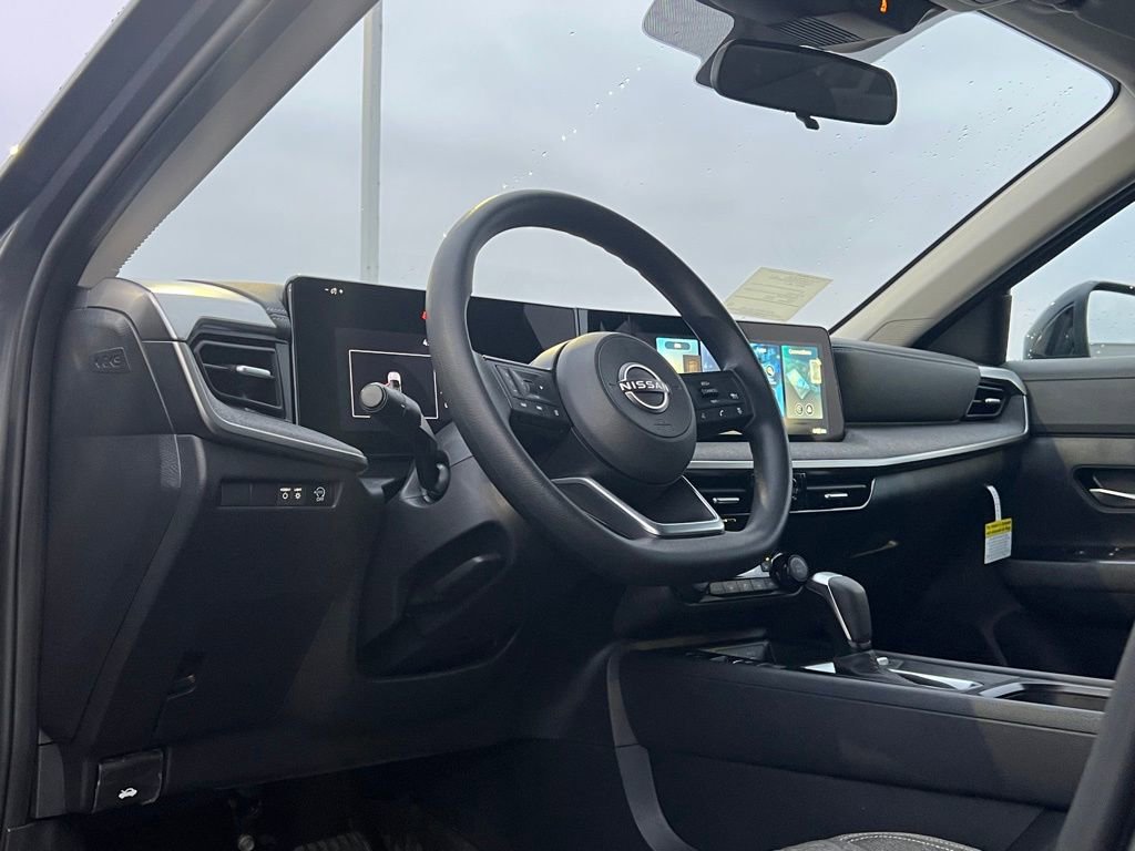 New 2026 Nissan Kicks SV w/ SV Premium Package FWD image 9