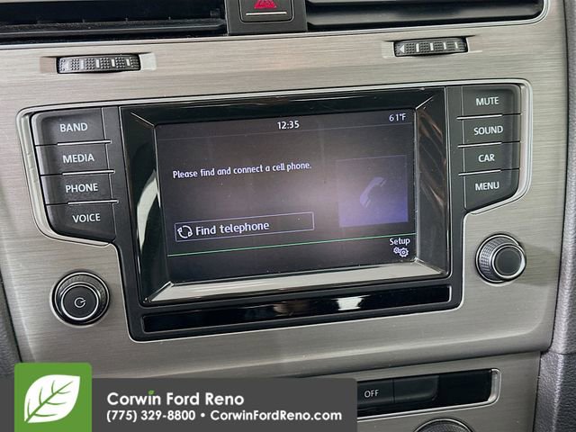 Used 2015 Volkswagen Golf S image 13