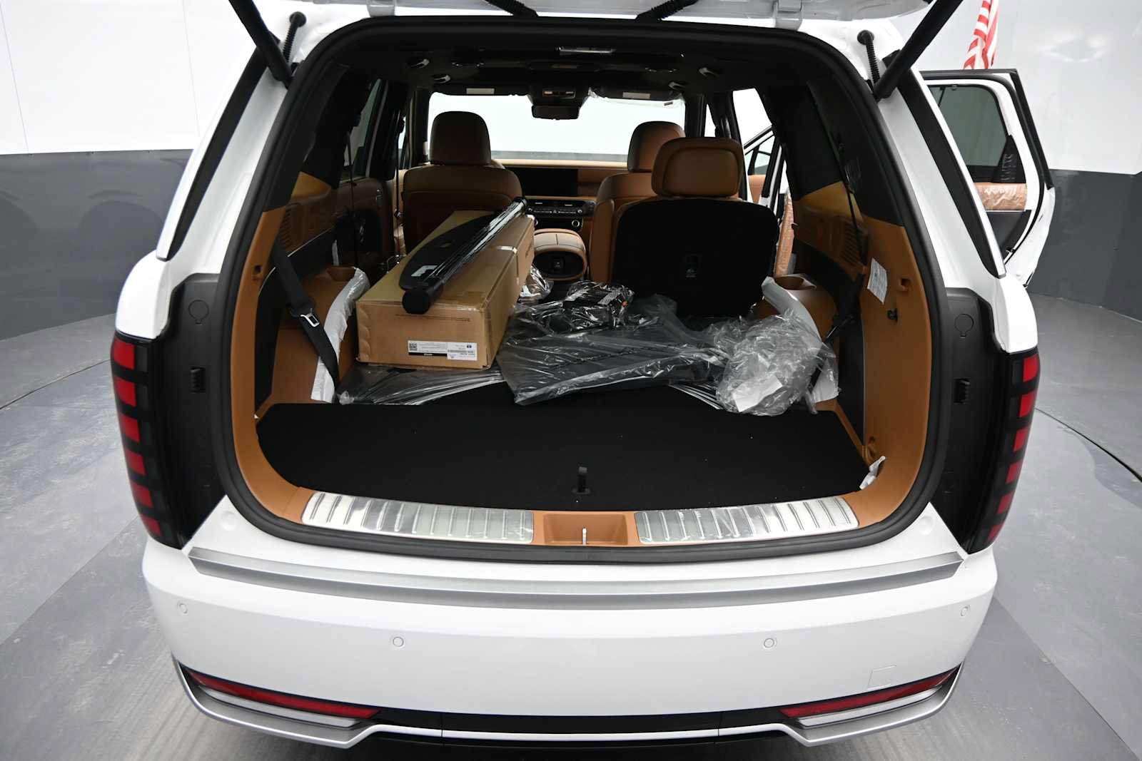New 2026 Hyundai Palisade Calligraphy AWD/4WD image 13