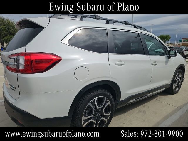 Used 2023 Subaru Ascent Limited w/ Technology Package AWD/4WD image 4